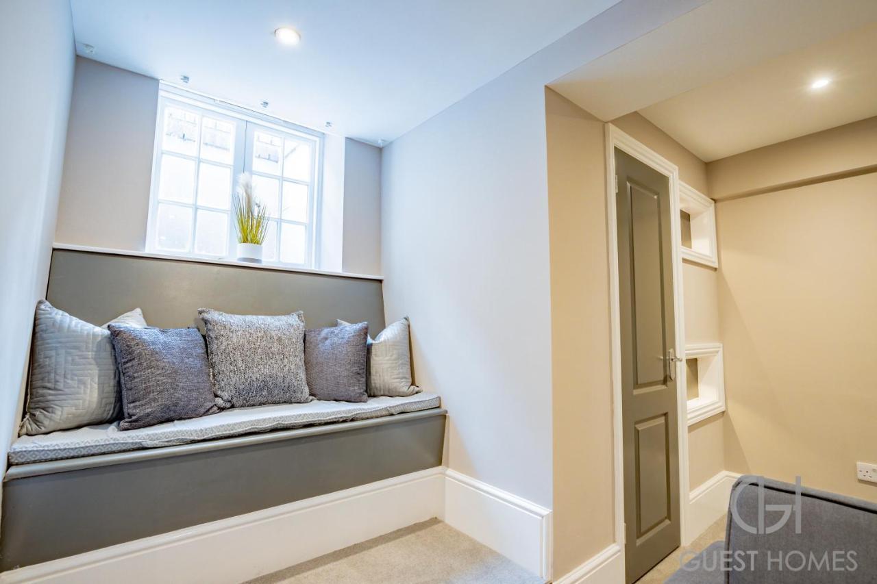 Host & Stay - Shaw Street Basement Вустер Экстерьер фото