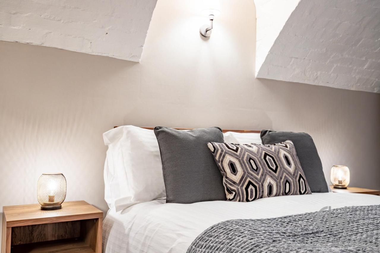 Host & Stay - Shaw Street Basement Вустер Экстерьер фото