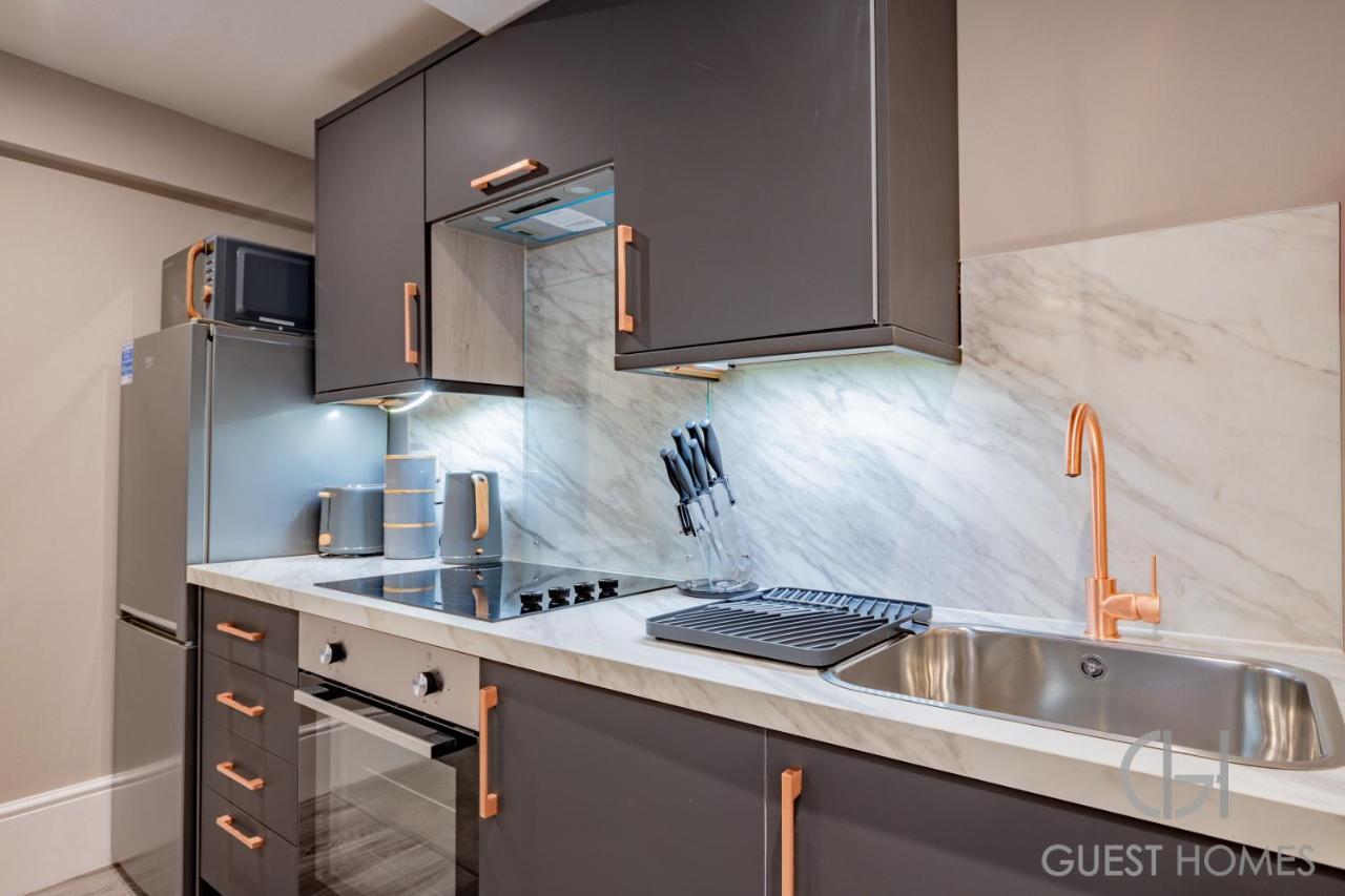 Host & Stay - Shaw Street Basement Вустер Экстерьер фото